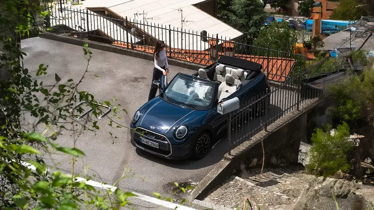 MINI Cooper Convertible S Indigo Breeze Edition