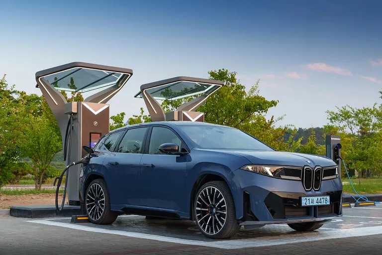 BMW Group Korea, Pengisi Daya Super Cepat 400kW